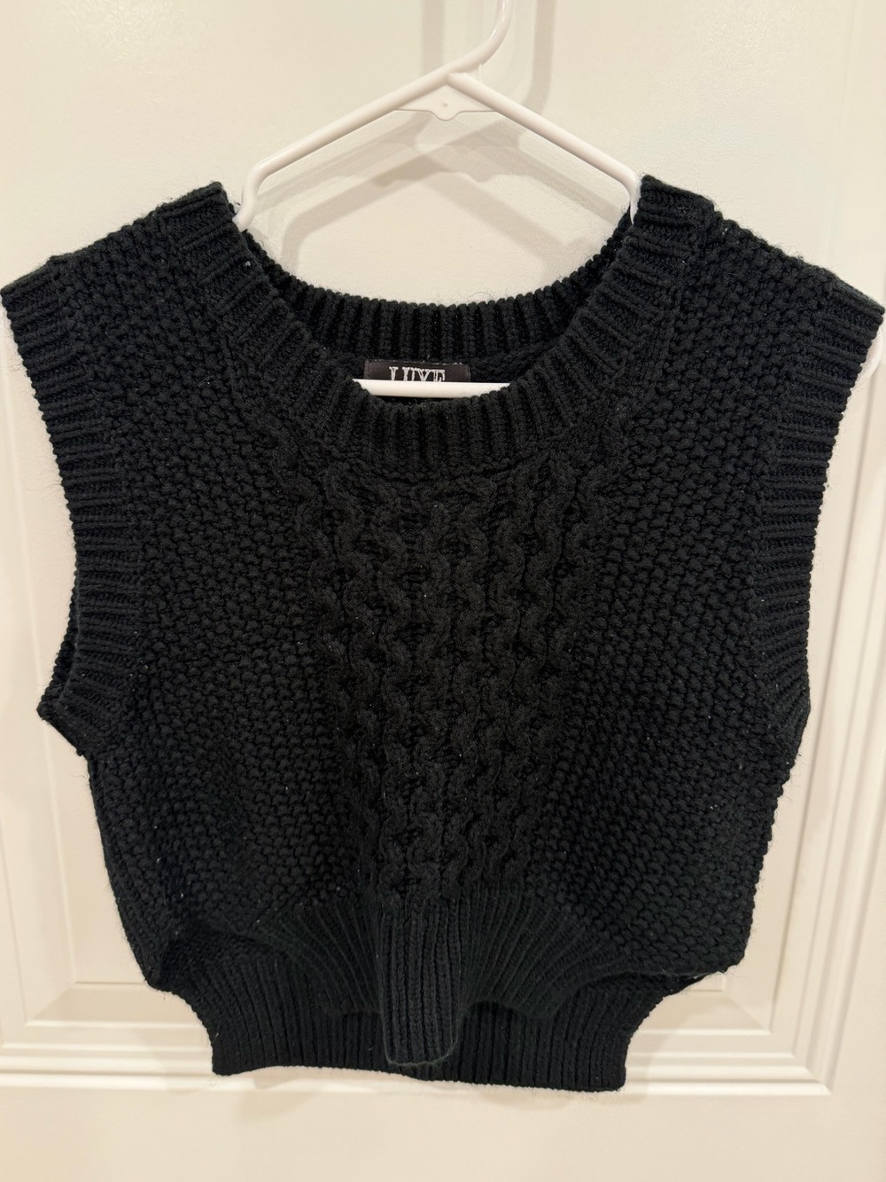 Luxe Black Cable Knit Sleeveless Sweater Vest
